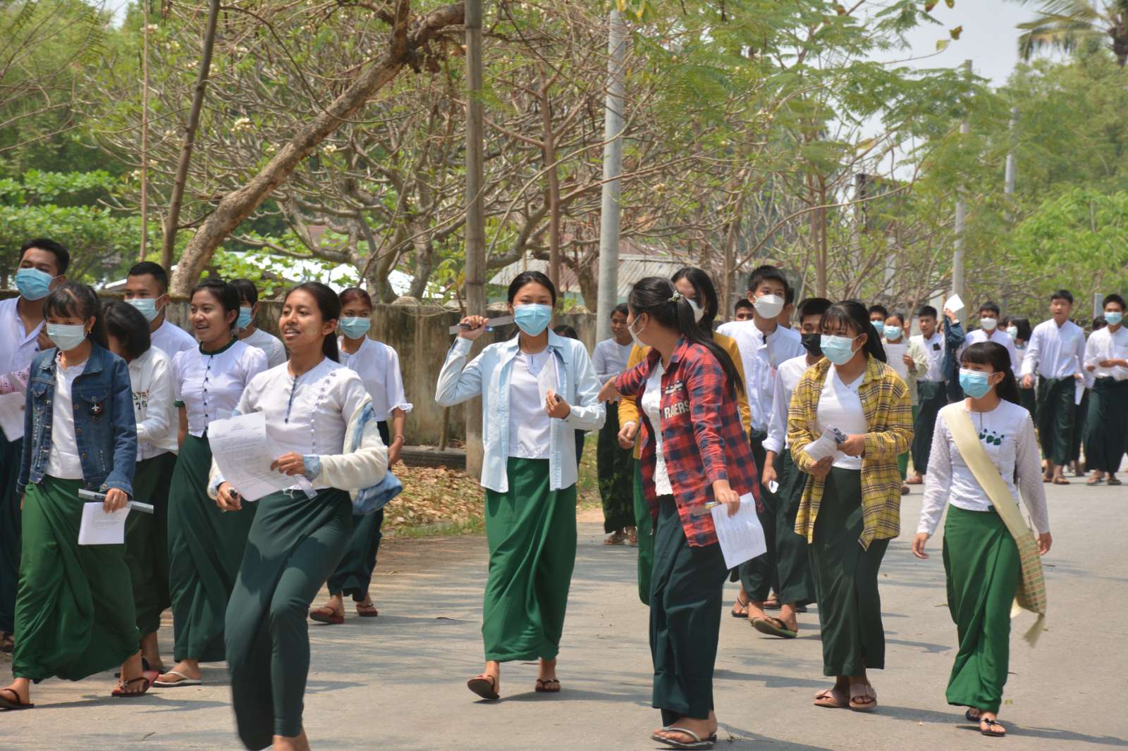 တက္ကသိုလ်စာမေးပွဲ ဖြေဆိုခွင့်လျှောက်လွှာများ လက်ခံခြင်းကို ရက်တိုးမြှင့်သတ်မှတ်