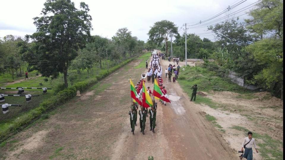 ပြည်သူ့စစ်မှုထမ်းအမှတ်စဉ် (၄) သင်တန်းသားများသင်တန်းကျောင်းအသီးသီးကိုဝင်ရောက်